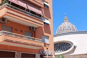 2 bedrooms - 4bnb - Cavalleggeri Apartment (Rome)