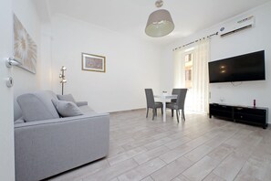 2 bedrooms - 4bnb - Cavalleggeri Apartment (Rome)