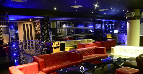 Executive lounge - Place2be Hotel (Lagos)