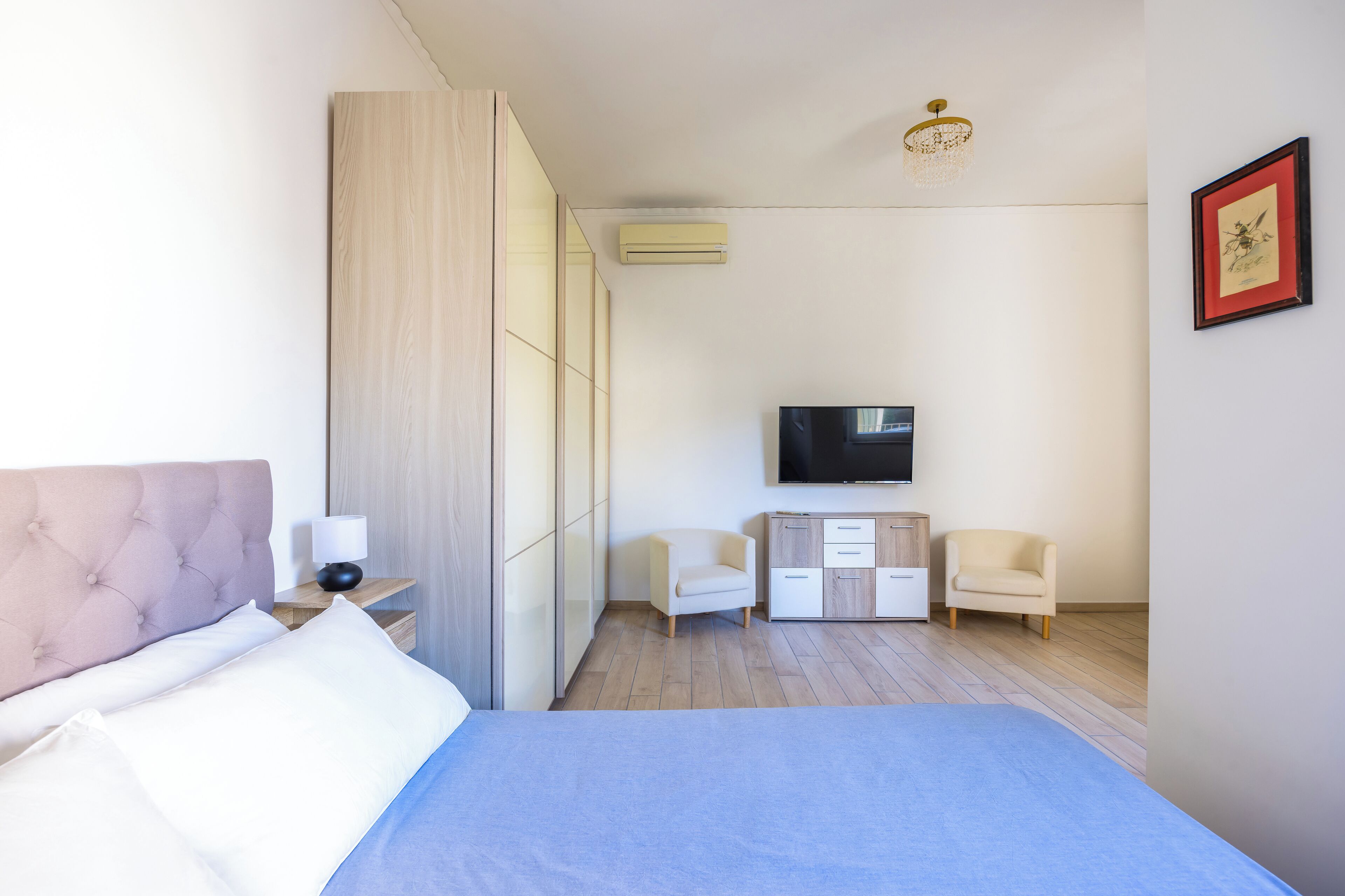 City Apartment, Balcony | 1 bedroom, iron/ironing board, free WiFi