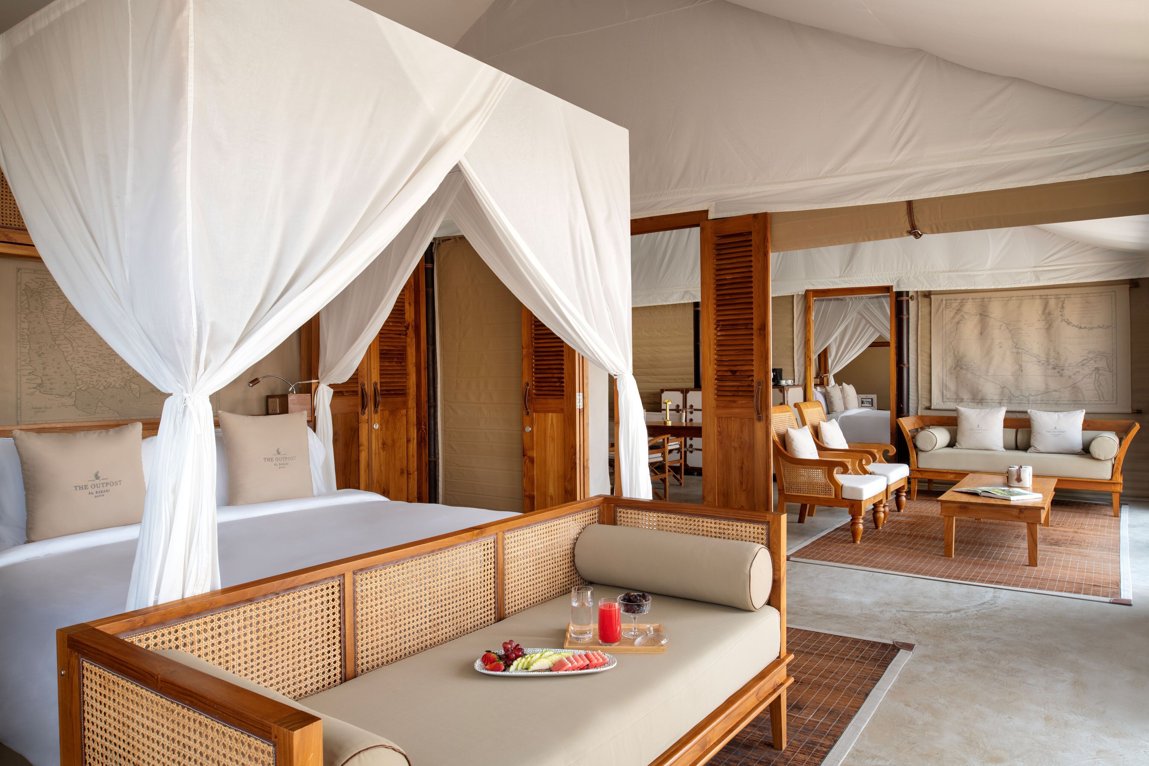 Villa | Minibar, in-room safe, desk, laptop workspace