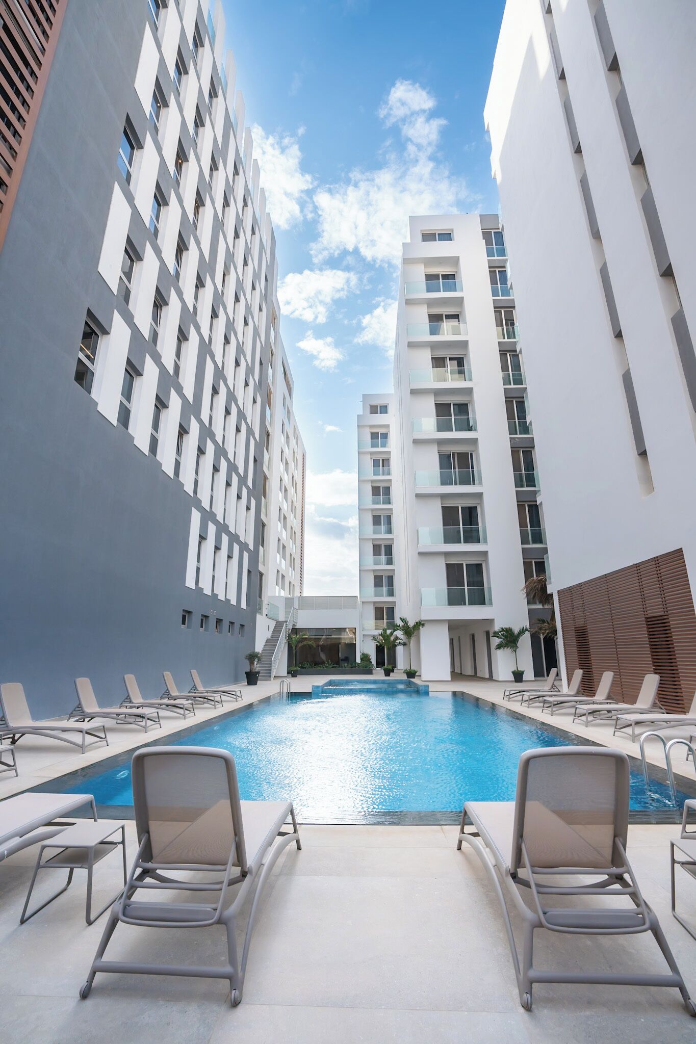 Outdoor pool, sun loungers