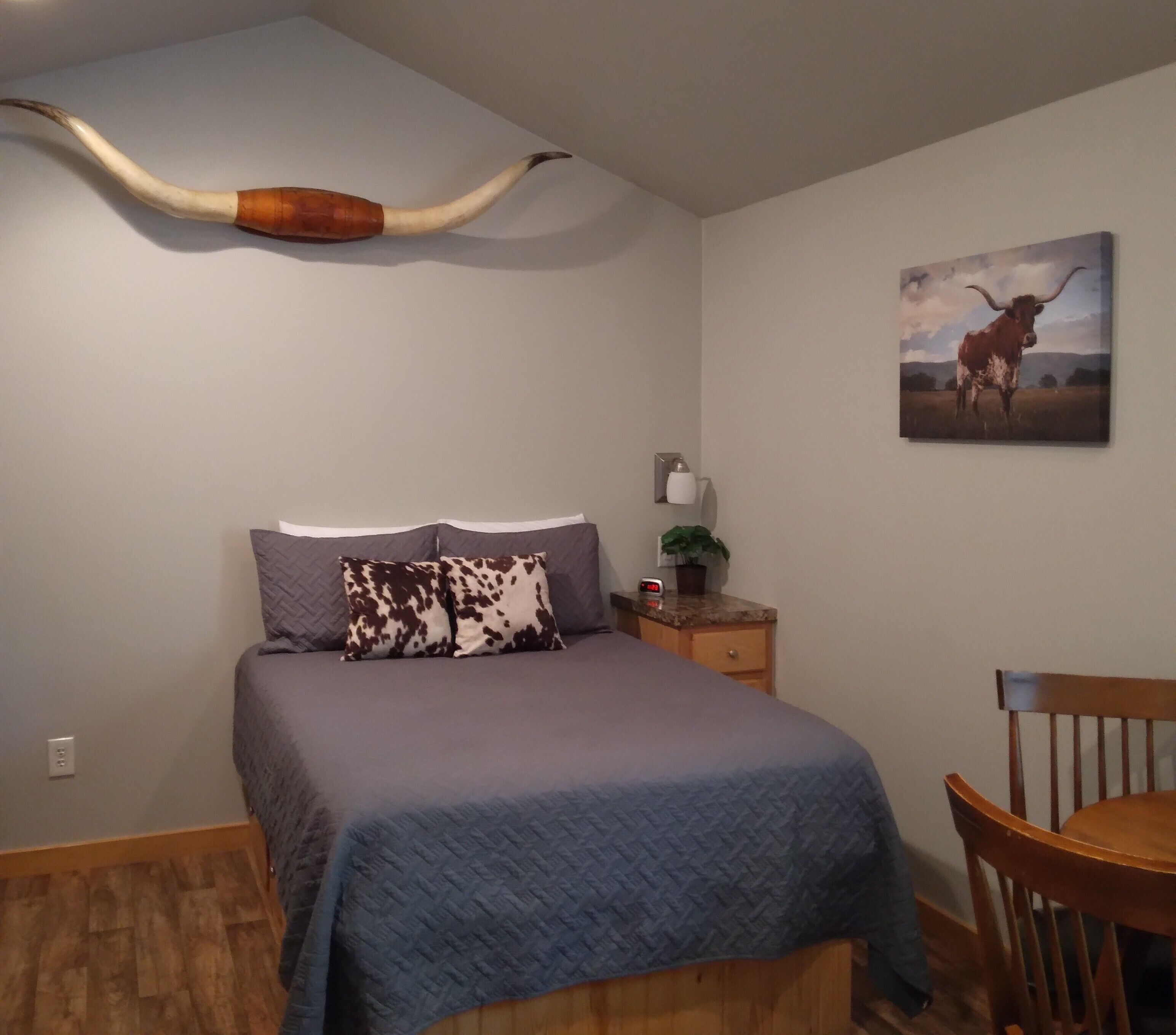 Quaint and Cozy Cabin at The Ranch at Walston Springs