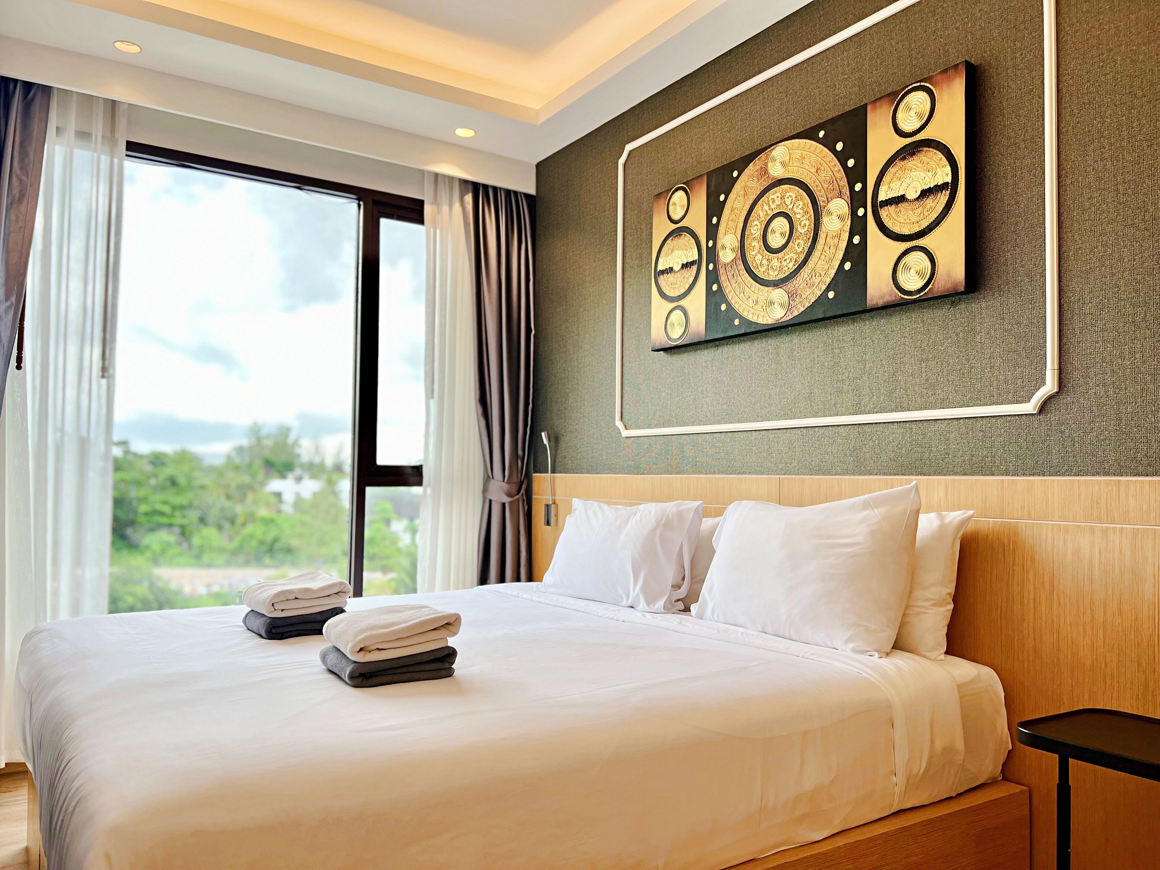 Caja de seguridad en la habitación y sistema de insonorización 