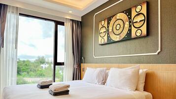 Apartemen, 1 kamar tidur | Brankas, kedap suara, Wi-Fi gratis, dan seprai linen