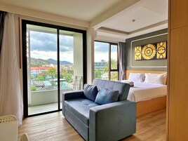 Apartment, 1 Bedroom | In-room safe, soundproofing, free WiFi, bed sheets