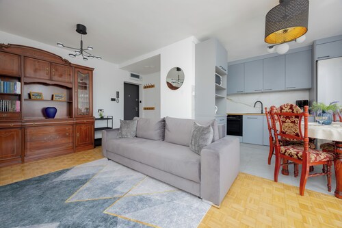 Unique Apartment for 5 by Renters