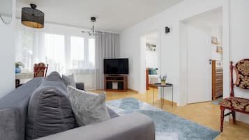 Apartemen, 2 kamar tidur, balkon | Ruang keluarga