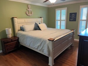 3 habitaciones, escritorio, tabla de planchar con plancha y wifi gratis 