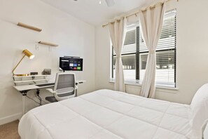 2 soveværelser, skrivebord, strygejern/strygebræt, Wi-Fi