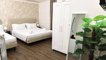 Standard Triple Room | Hypo-allergenic bedding, down duvets, desk, soundproofing