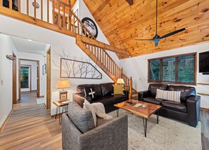 Smart TV, fireplace, ping pong