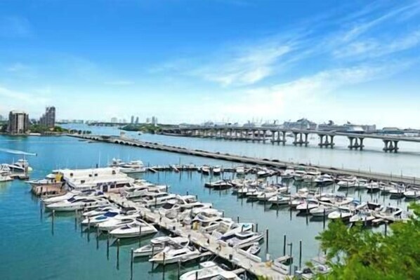 Marina/club náutico