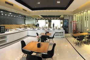 تناول الطعام
