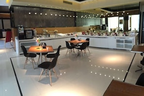 Dining - Jinjiang Inn Select Hotel (Tianjin Tanggu Subway Station Zhongxin North Road) (Tianjin)