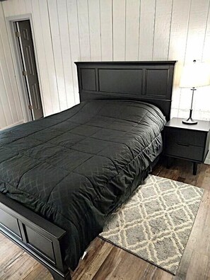 2 dormitoris, planxa i posts de planxar, wifi gratuïta i roba de llit 