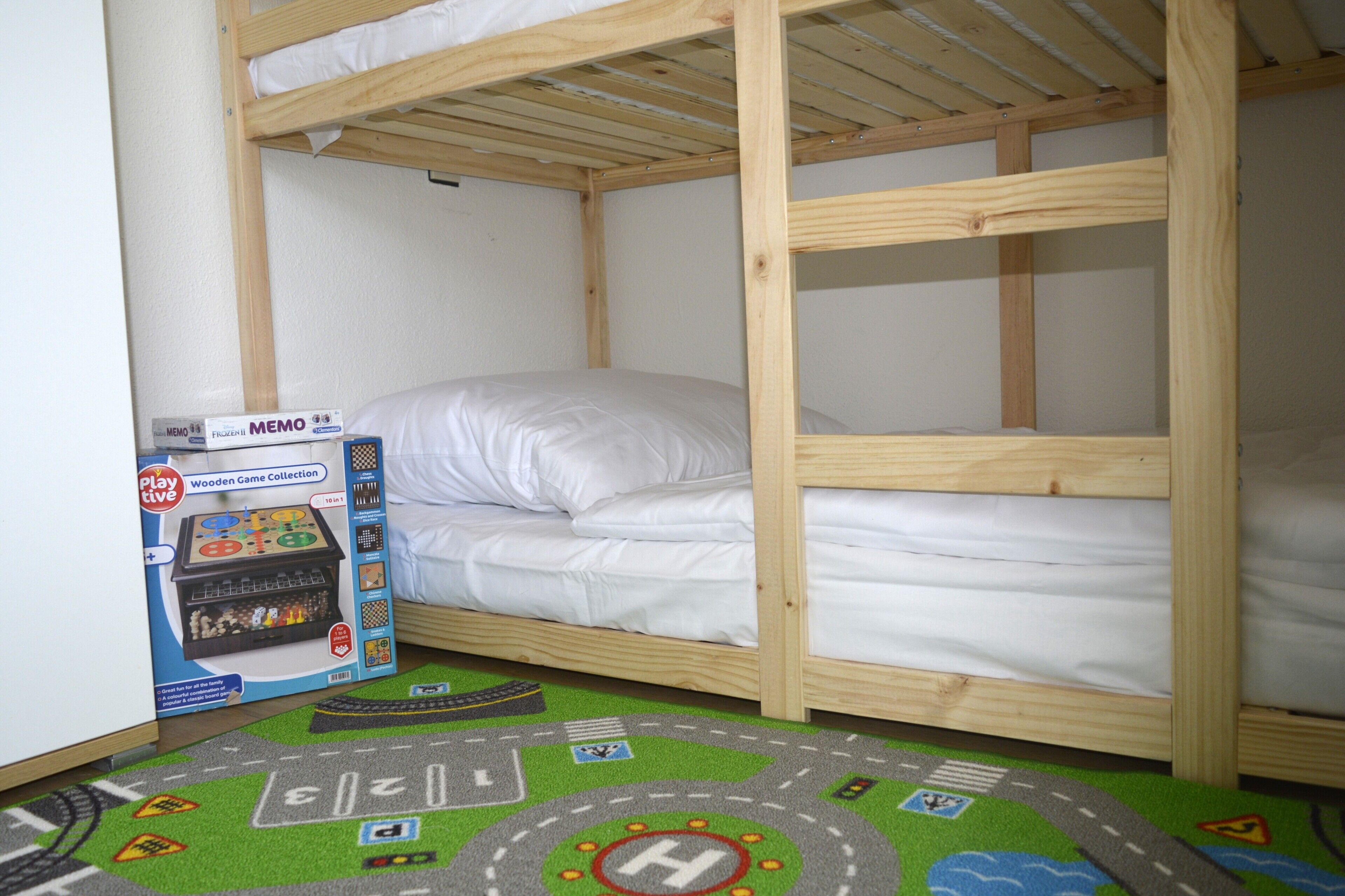 2 Schlafzimmer, Bügeleisen/Bügelbrett, Reisekinderbett, kostenloses WLAN