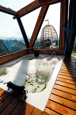 Jetted bathtub - Heidi Bungalov (Pazar)