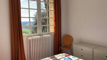 3 chambres, fer et planche Ă repasser, Wi-Fi gratuit, draps fournis