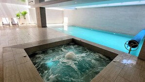 Indoor spa tub - Acqualina Suites and Spa (Quito)