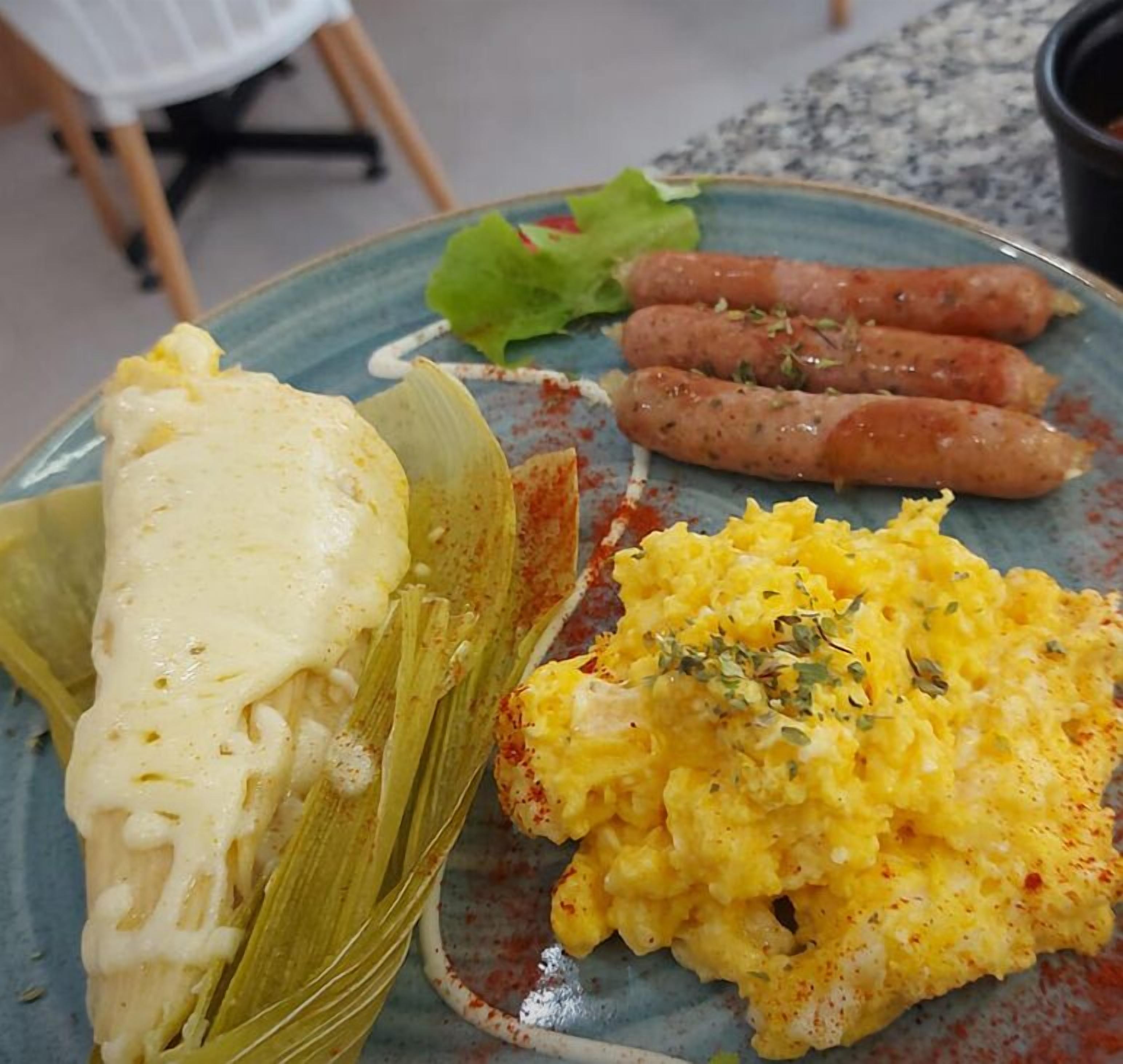Breakfast meal