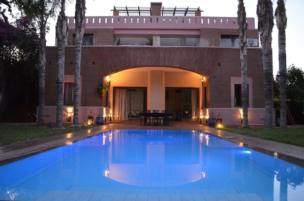 Villa | Pool | Outdoor pool - Villa in the Heart of Marrakech (Marrakech)