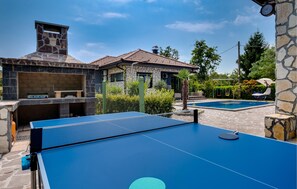 Terrace/patio - Beautiful home in Igrisce (Igrisce)