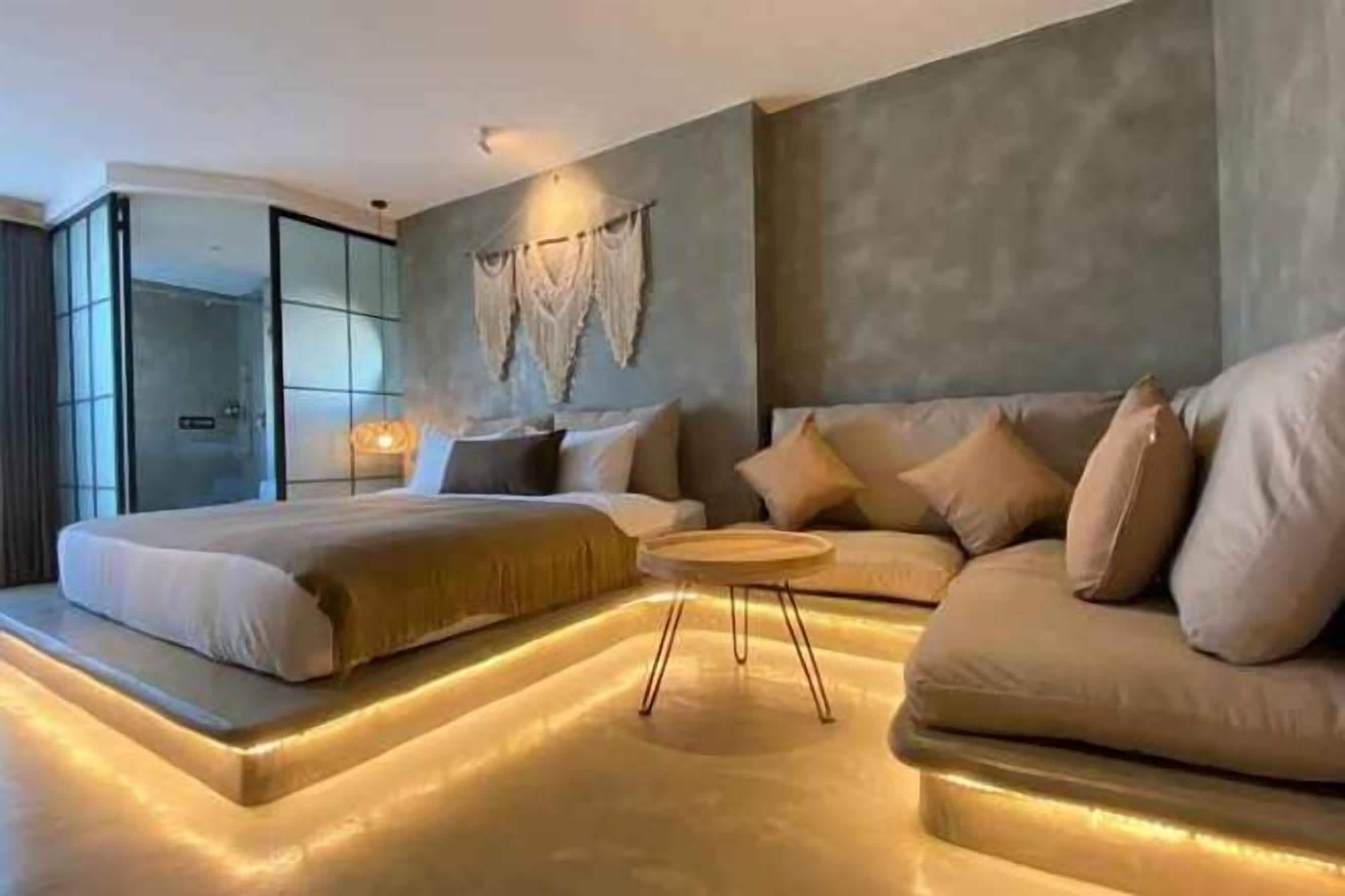 Free minibar items, desk, blackout drapes, free WiFi