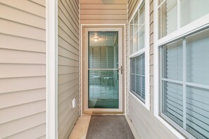 Interior - TB 86A Updated 3/bed 2/bath Garden home in True Blue (Pawleys Island)