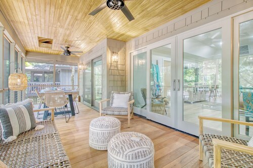 Stunning new Night Heron home, great location!