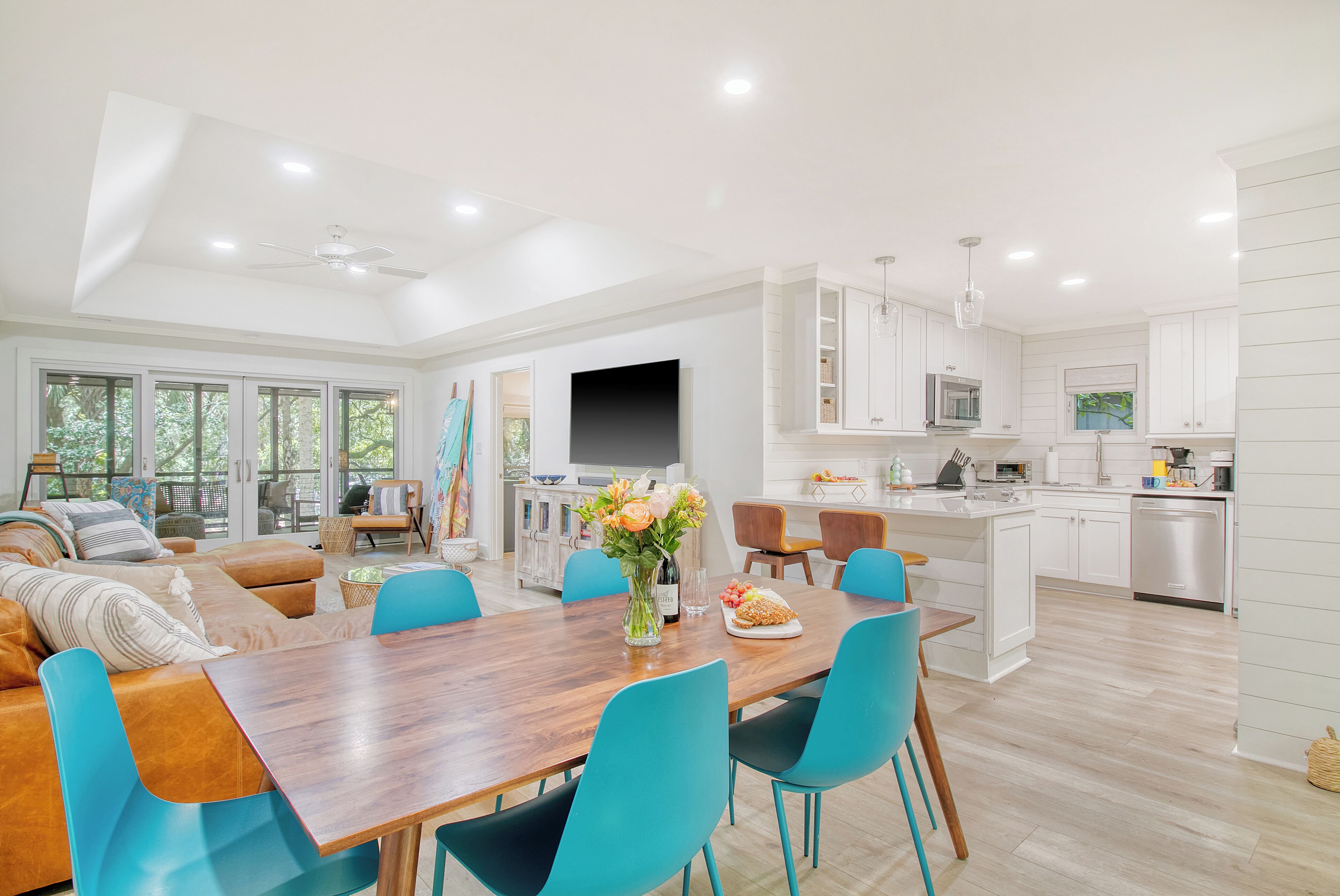 Stunning new Night Heron home, great location!