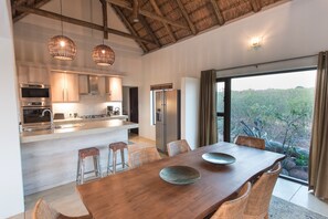 Køleskab, mikrobølgeovn, ovn, opvaskemaskine