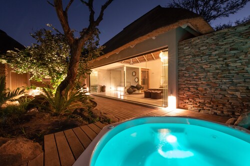 Villa Aloë Vera: Breathtaking design & wellness villa in the South African bush