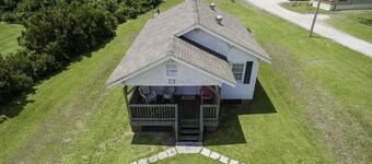 Historic Harkers Island Bungalow