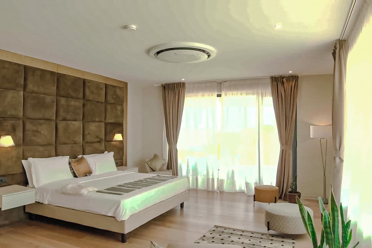 Minibar, in-room safe, blackout drapes, iron/ironing board