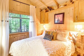 House (1 Bedroom) | Interior - Hike & Fish: Cozy Cabin w/ Patio in Show Low! (Show Low)