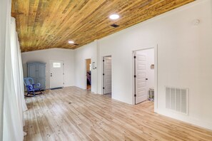 Rumah (4 Bedrooms) | Interior