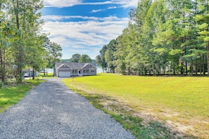 House (3 Bedrooms) | Interior - Waterfront Lake Anna Home: Summer Family Escape! (Bumpass)