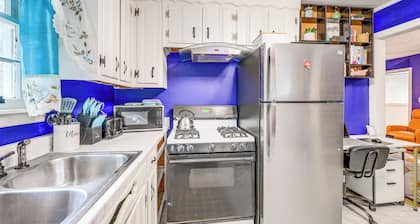 Warner Robins Home w/ Yard: 2 Mi to Air Force Base
