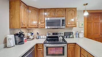 Apartment (1 Bedroom) | Interior