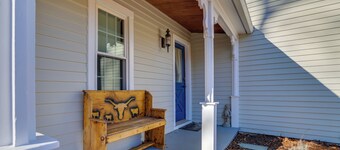 Walk to Memorial Park: Pet-friendly Bethlehem Home