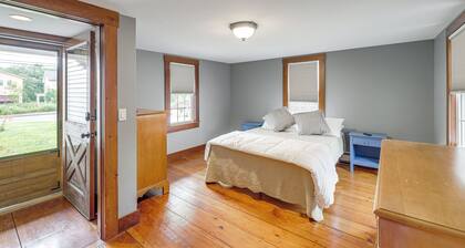 Walk to Memorial Park: Pet-friendly Bethlehem Home