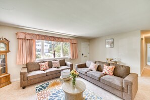 House (5 Bedrooms) | Interior