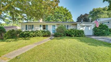 House (5 Bedrooms) | Interior