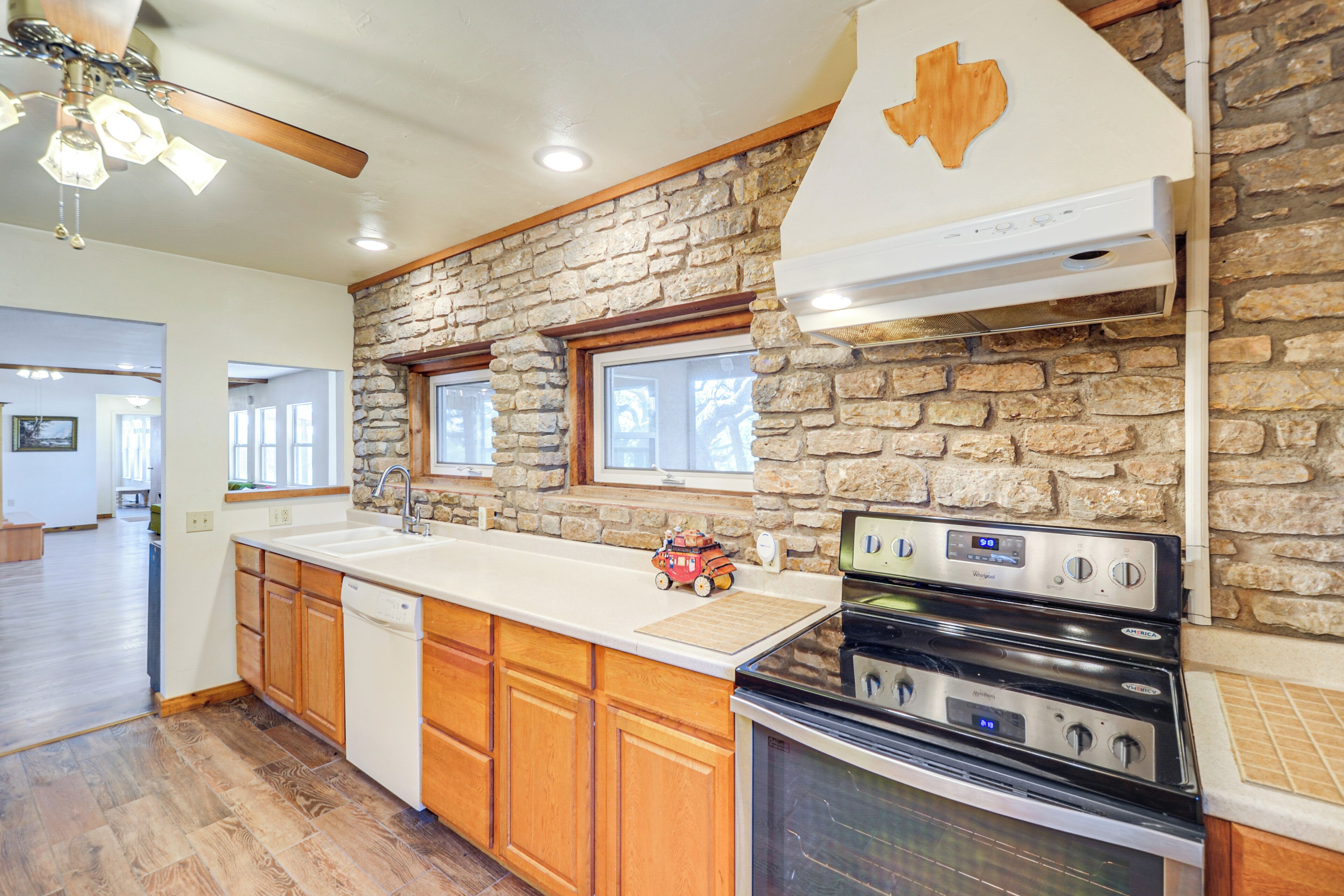 Rumah (5 Bedrooms) | Interior