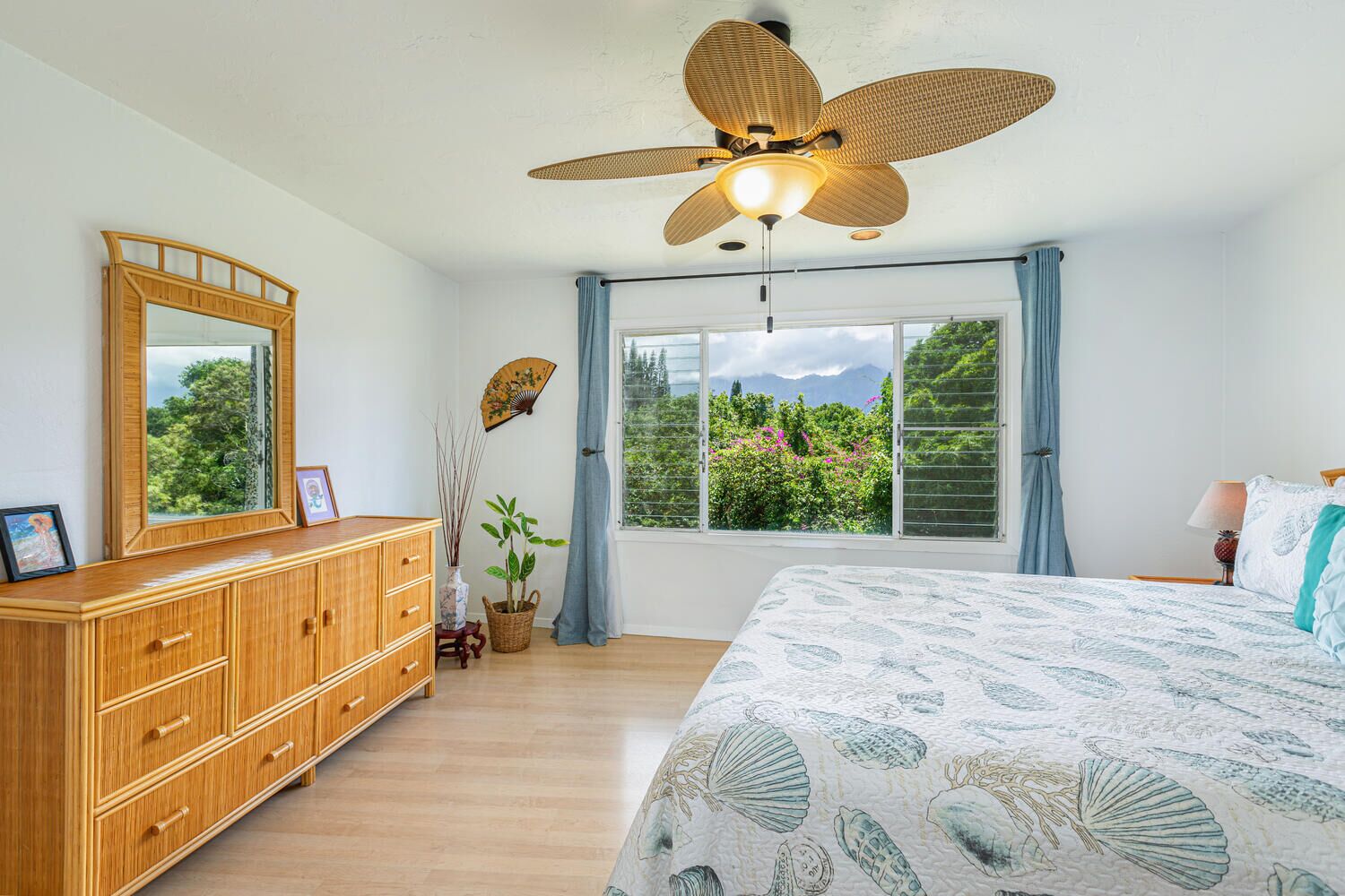 2 habitaciones, escritorio, wifi gratis y ropa de cama 