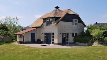 Villa | Exterior