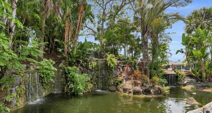 I-250 - Peaceful Views & Close to Beach -Sleeps 6