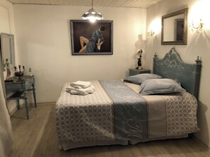 3 chambres, fer et planche à repasser, lit parapluie, Wi-Fi gratuit