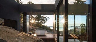 Mountain Top Snug, Studio Itas